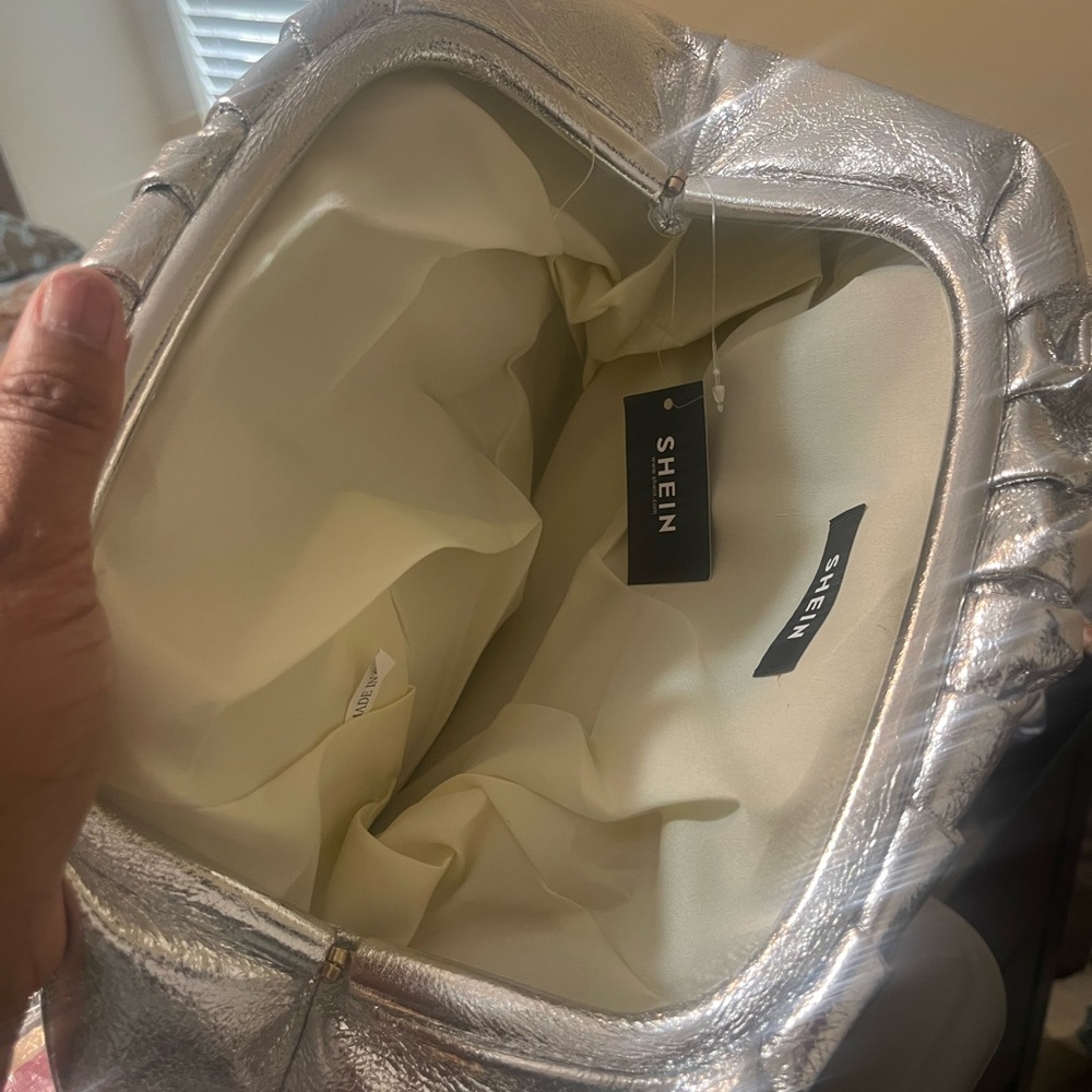 SHEIN SILVER CLOUD 👛CLUTCH